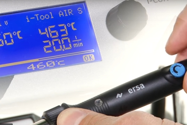 Elektronikstation i-Con VARIO 2 mit Vakuumpumpe